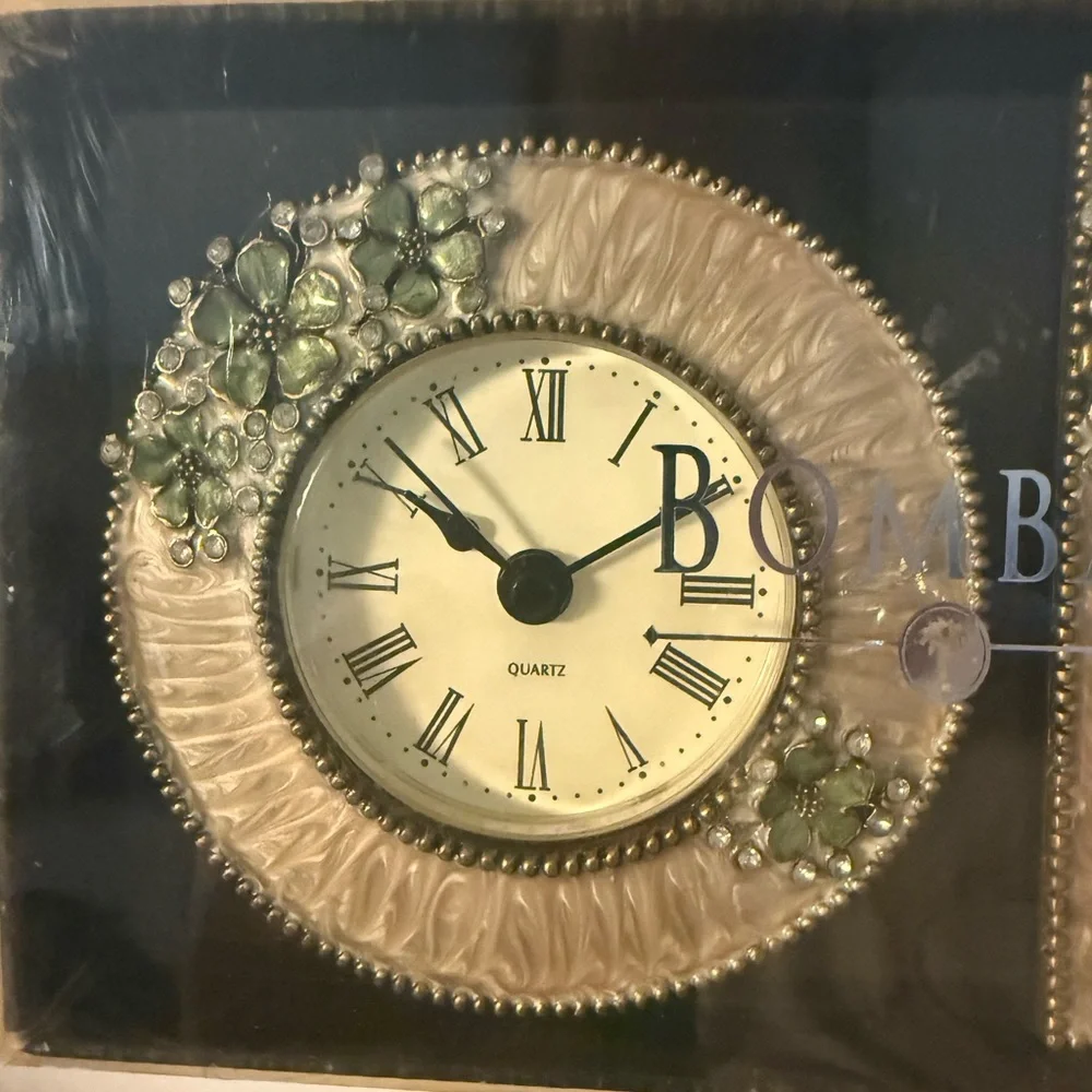 Bombay Company Ornate Metal Enamel Beige & Green Photo & Clock Combo Frame‎ U